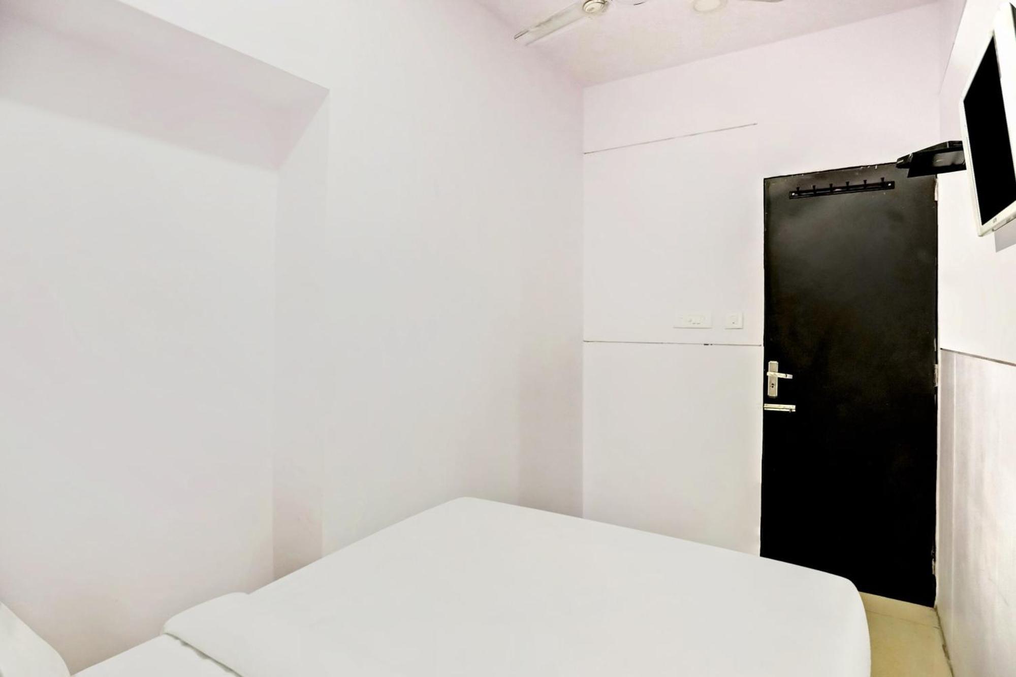 Hotel O North Campus New Delhi Extérieur photo