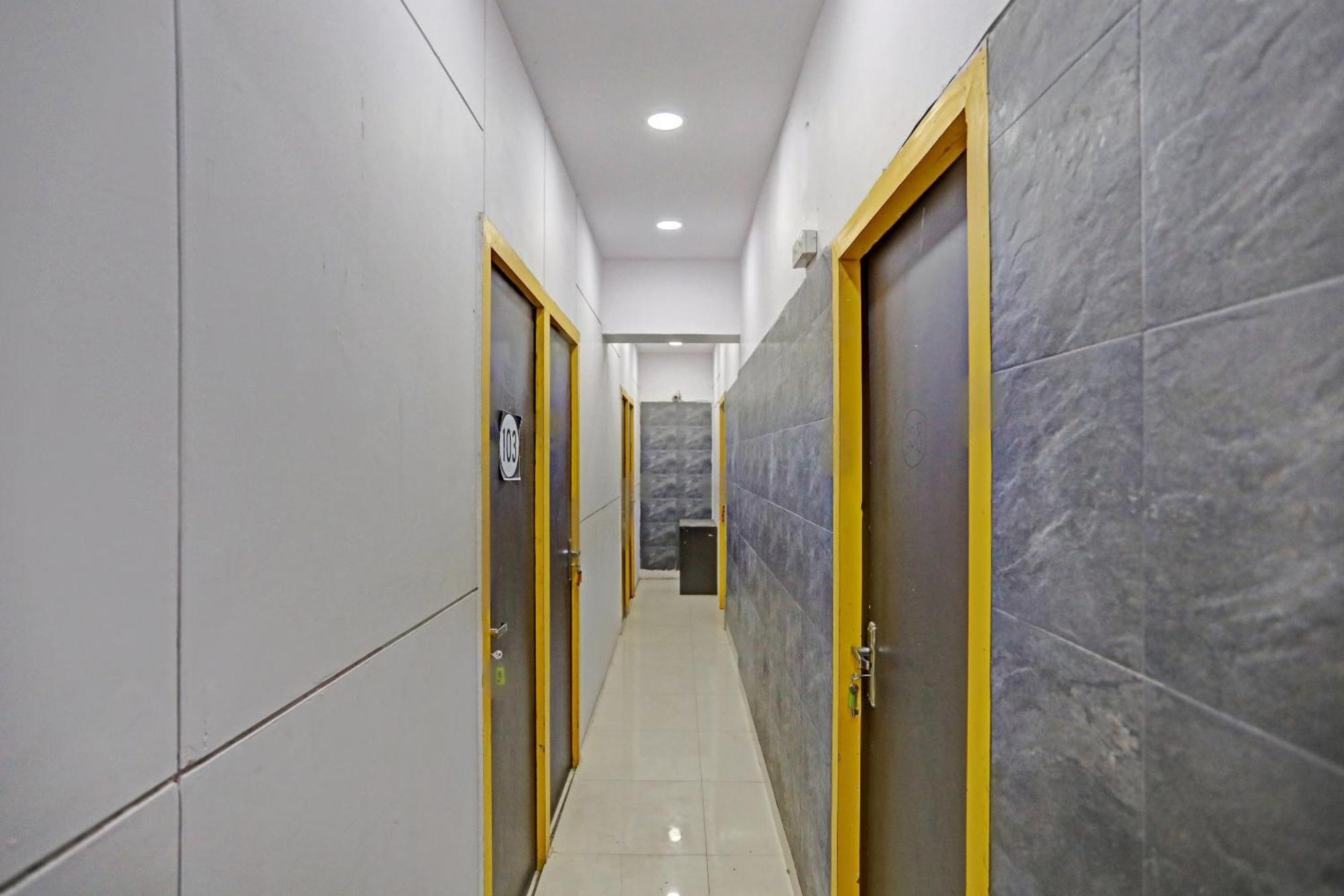 Hotel O North Campus New Delhi Extérieur photo