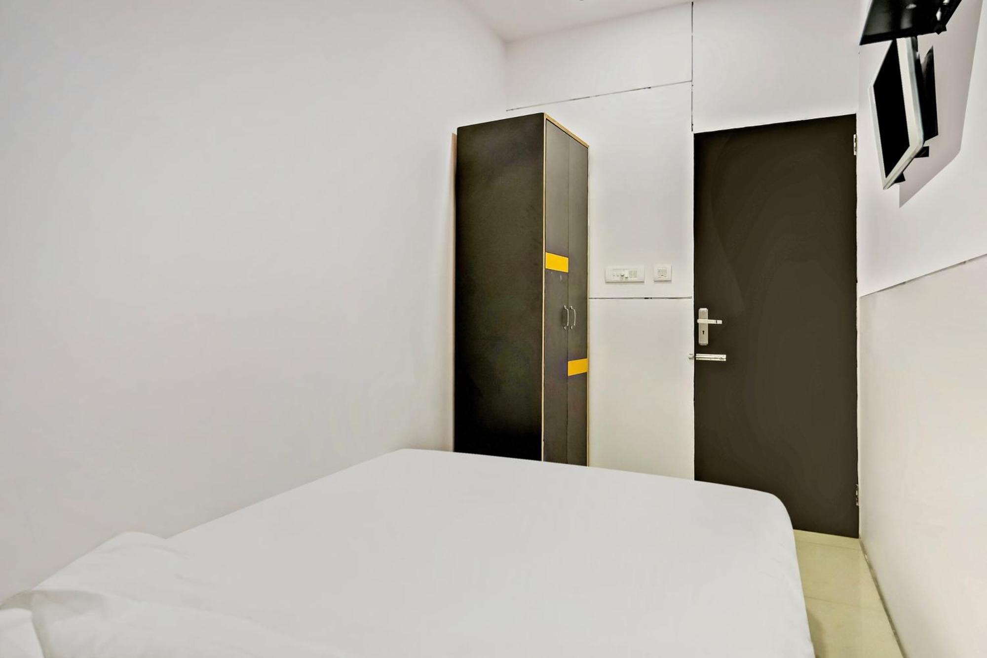 Hotel O North Campus New Delhi Extérieur photo