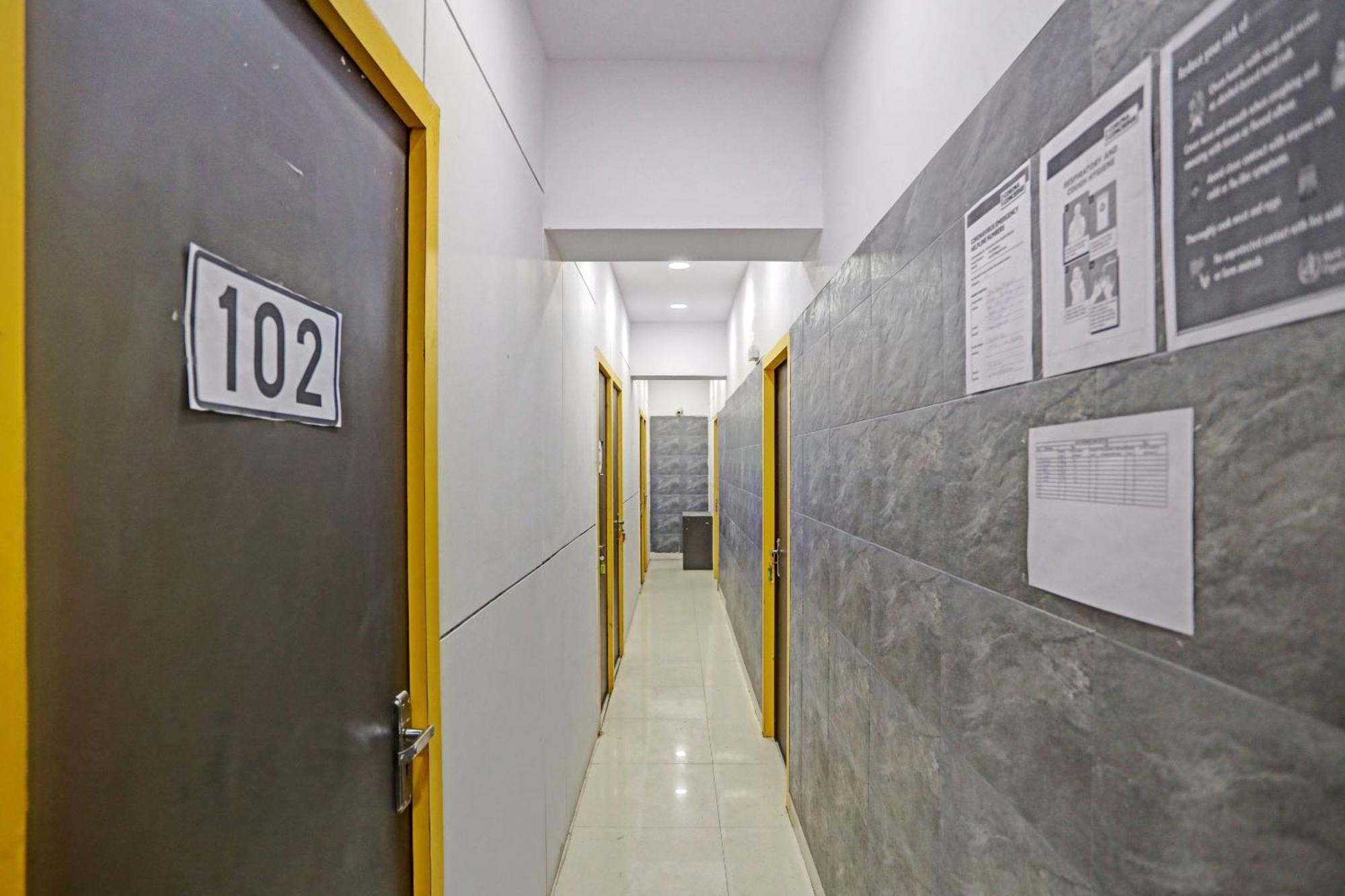 Hotel O North Campus New Delhi Extérieur photo